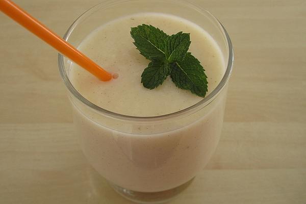 Melon and Banana Smoothie