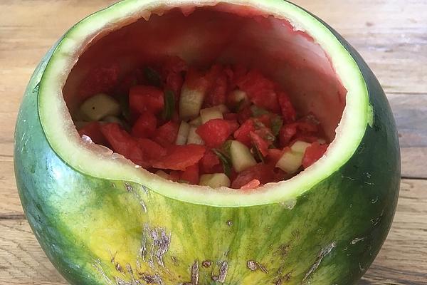 Melon and Cucumber Salad with Oriental Touch