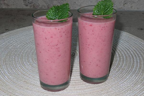 Milkshake with Raspberries