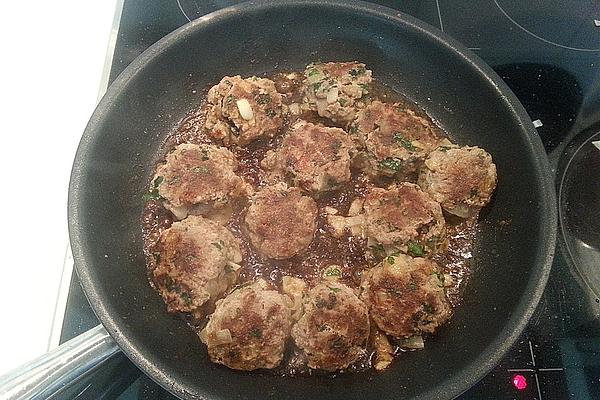 Mince Rolls in Mint Yoghurt Sauce