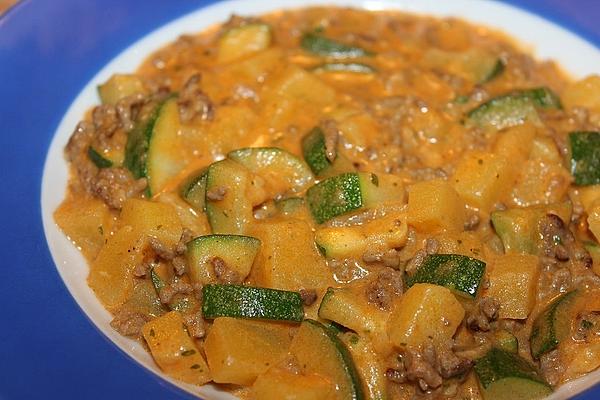 Minced Beef, Zucchini and Potato Pan