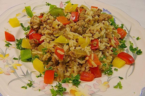 Minced Meat Pan with Paprika and Rice