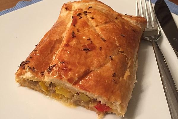 Minced Meat Strudel À La Dani
