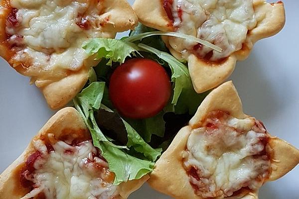 Mini Muffin-sized Pizza