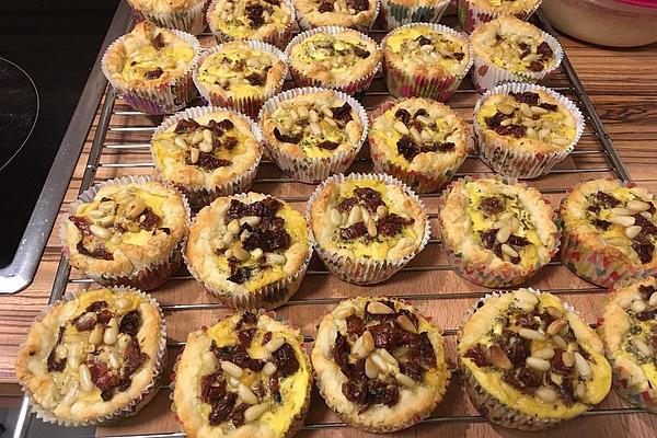 Mini Quiche with Dried Tomatoes