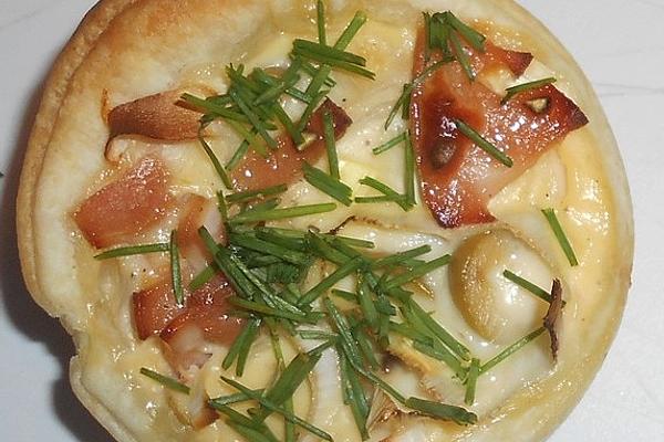 Mini Tarts with Mortadella