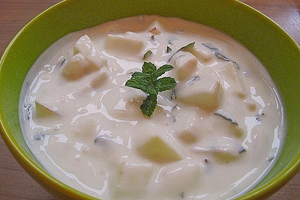 Mint Yogurt with Fruits