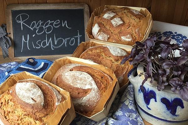Mixed Rye Bread with Buttermilk