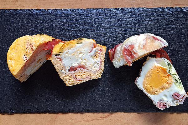 Muffie (n) Ge Bacon Eggs half and Half