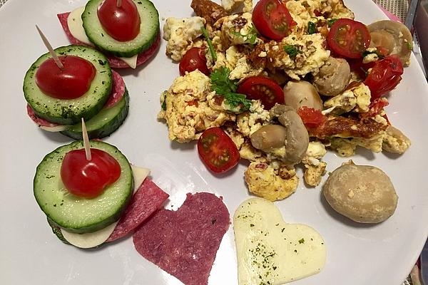 Mushroom and Tomato Scrambled Eggs