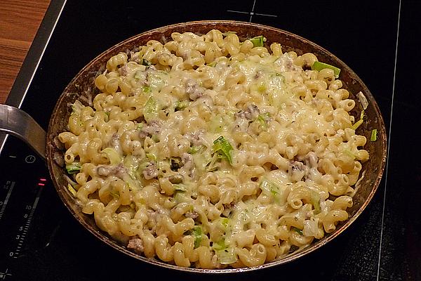 Noodle – Leek – Mince – Pan