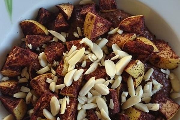 Oatmeal Amaranth Porridge with Cinnamon Apples and Roasted Almonds