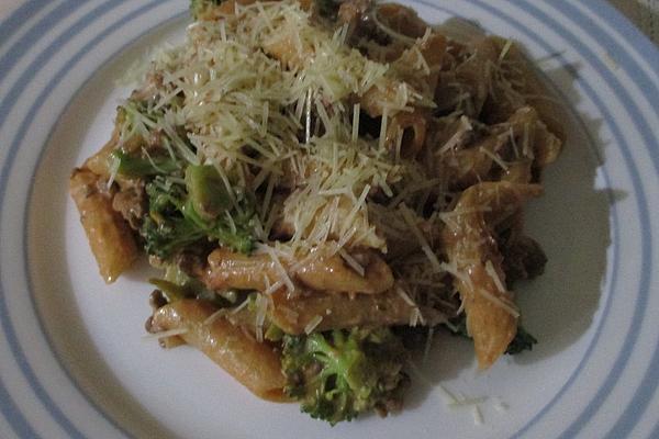 One Pot Pasta with Broccoli and Mince
