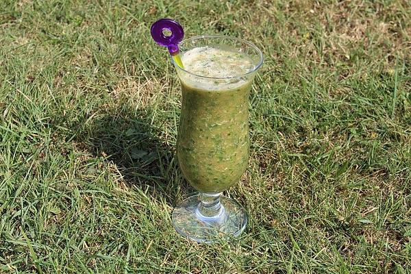 Orange and Kale Smoothie