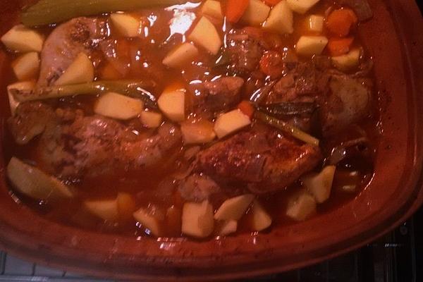 Oriental Chicken in Clay Pot