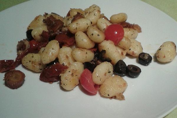 Oriental Gnocchip Pan with Dates and Olives