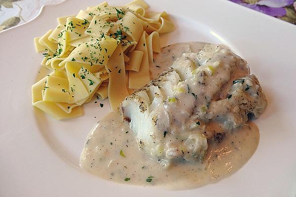 Pangasius Fillet with Cream – Garlic – Sauce