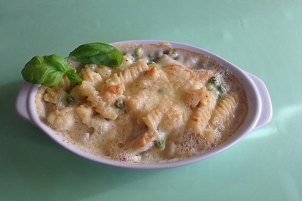 Pasta Bake with Cauliflower and Peas