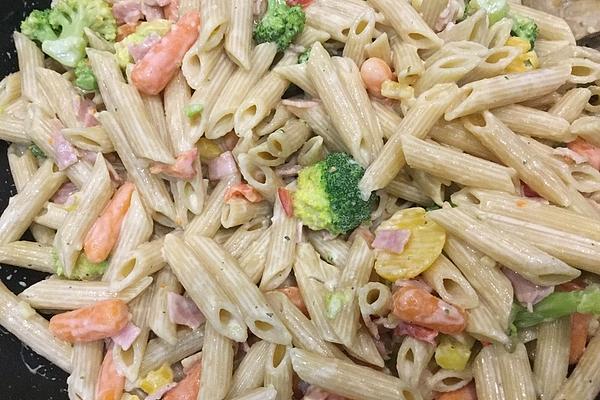 Pasta Pan with Ham and Vegetables