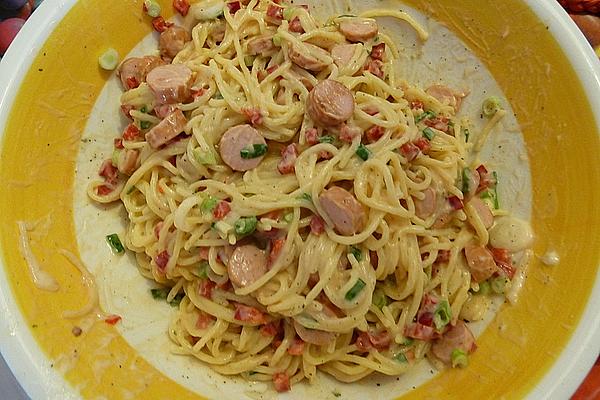Pasta Salad with Spring Onions and Corn