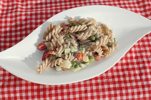 Pasta Salad with Yogurt and Cheese Dressing