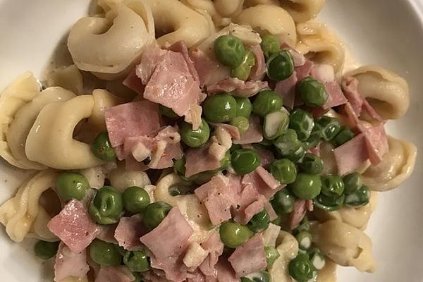 Pasta with Cream Sauce