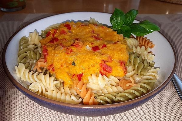 Pasta with Creamy Pumpkin Sauce