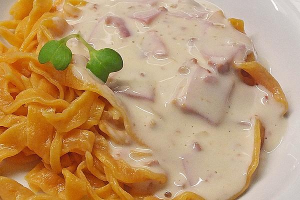 Pasta with Ham and Cream Sauce