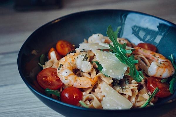 Pasta with Rocket – White Wine – Sauce