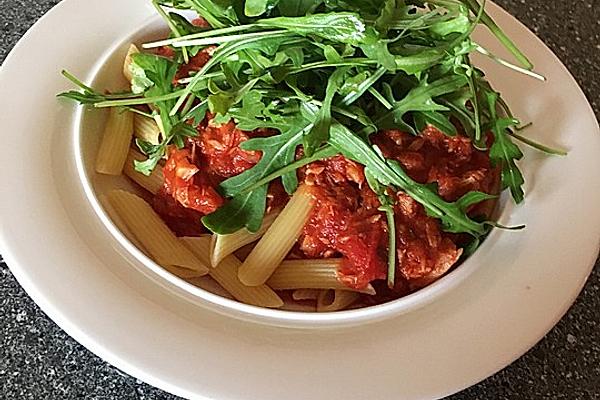 Pasta with Tuna – Tomato Sauce and Rocket