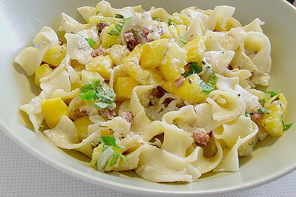 Pasta with Zucchini and Basil