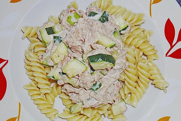 Pasta with Zucchini and Tuna