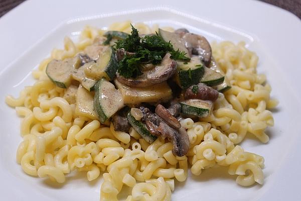 Pasta with Zucchini, Mushroom and Cream Cheese Sauce