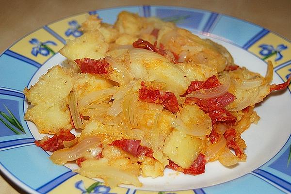Patatas with Chorizo ​​and Salsa De Naranje