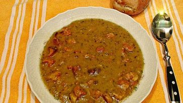 Kale with Bregenwurst, Belly Meat and Smoked Pork