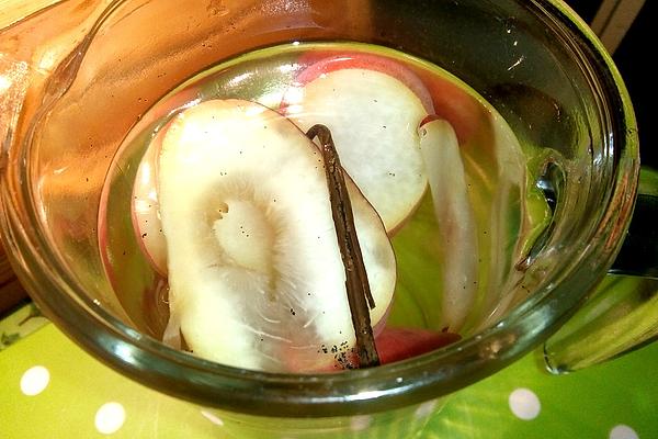 Peach and Vanilla Water