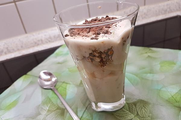 Pear Crunch with Yogurt