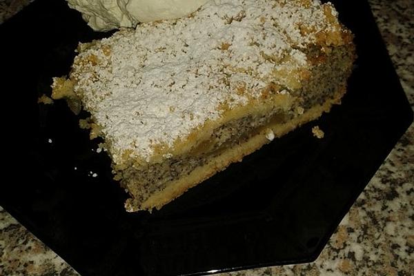 Pear – Poppy Seeds – Cheese Sprinkles Cake