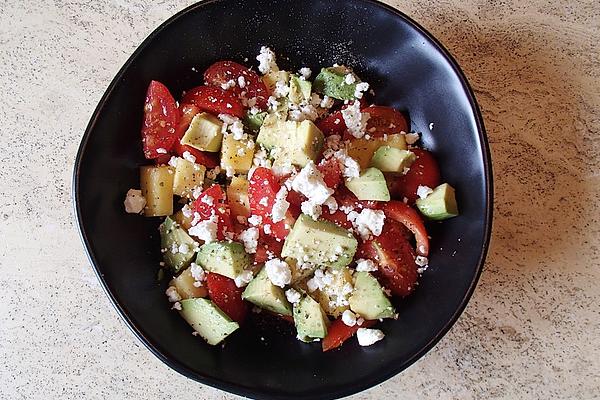 Pineapple Avocado Fitness Salad