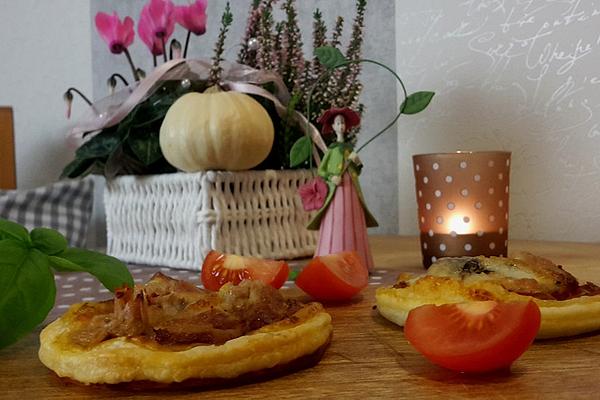 Pizza Appetizers Made from Puff Pastry