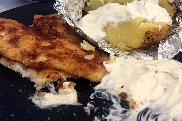 Plaice Fillet with Baked Potatoes, Herb Quark and Garlic Sauce