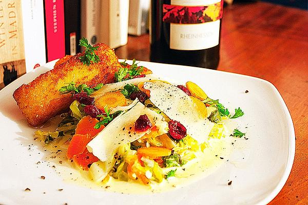 Pointed Cabbage and Carrot Vegetables