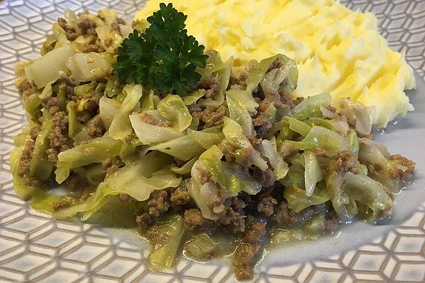 Pointed Cabbage and Minced Meat Pot