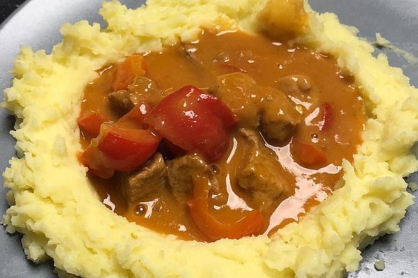 Pork Goulash À La Luna