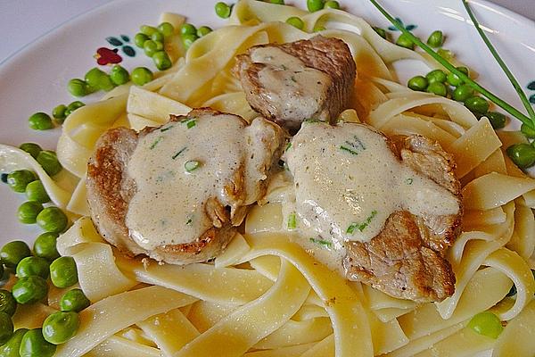 Pork Medallions in Chives – Mustard – Sauce