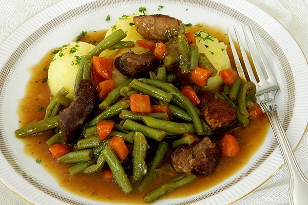 Portuguese Bean Goulash
