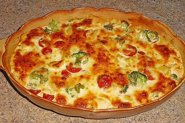 Potato Casserole with Broccoli and Tomatoes