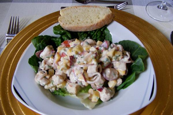 Poultry and Nectarine Salad with Yogurt and Chives Dressing