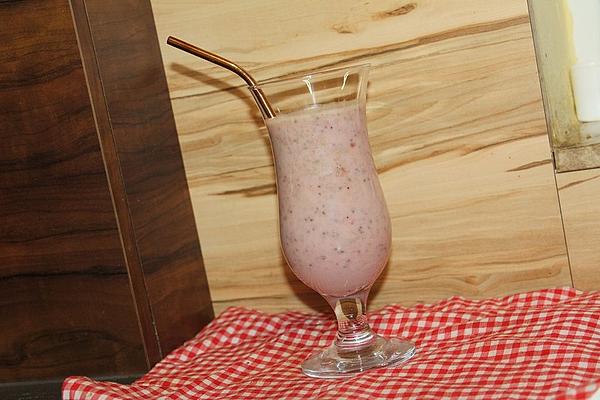 Power Drink with Chia Seeds