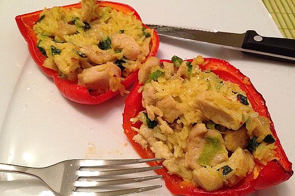 Püppis Peppers with Poultry Curry Filling